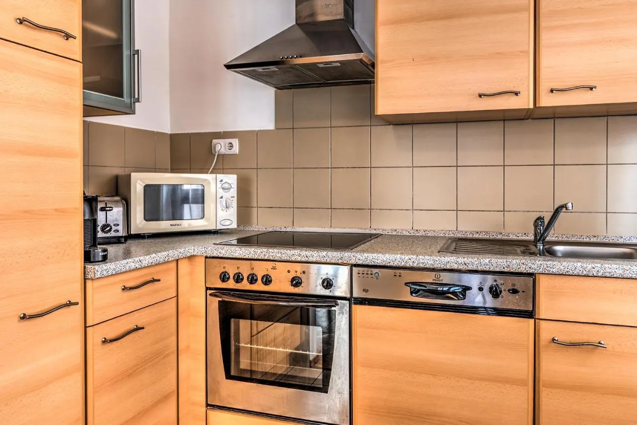 Budapest City Apartments 0*,