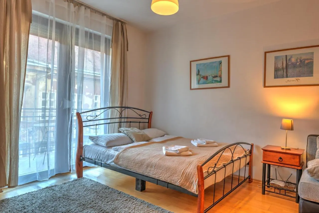 Budapest City Apartments