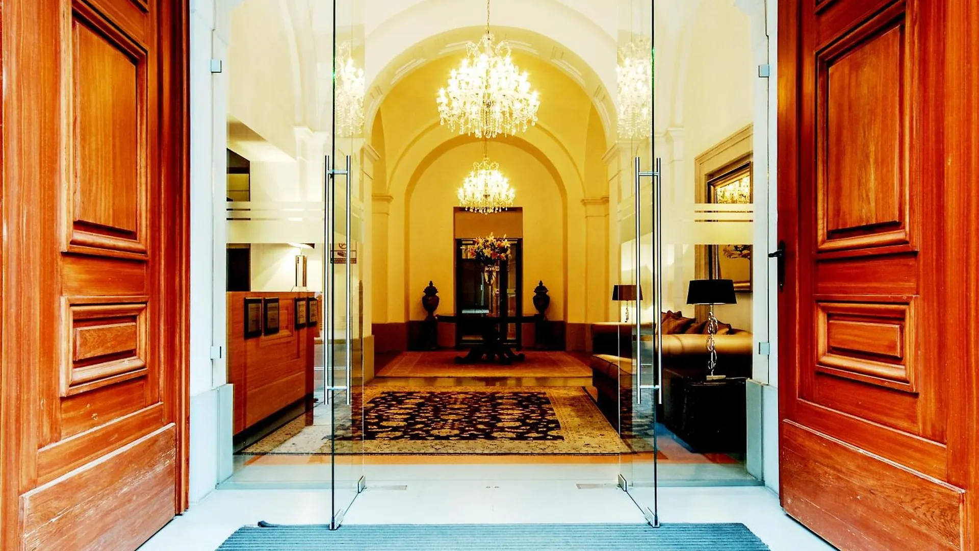 Budapest City Apartments