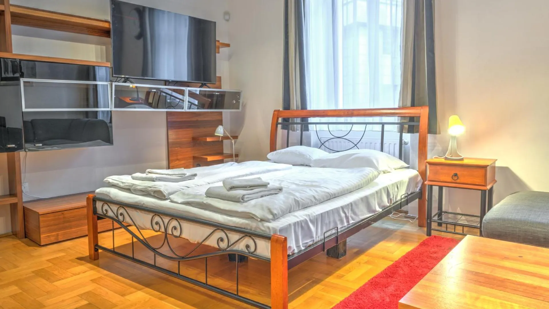 Budapest City Apartments